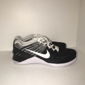 Nike Metcon DSX Flyknit.